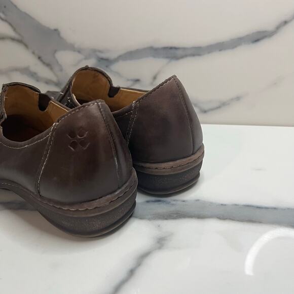 Naturalizer Womens Brown Leather Slip On Comfort Malvina Loafer Sz 8  Minimalist - Picture 5 of 8